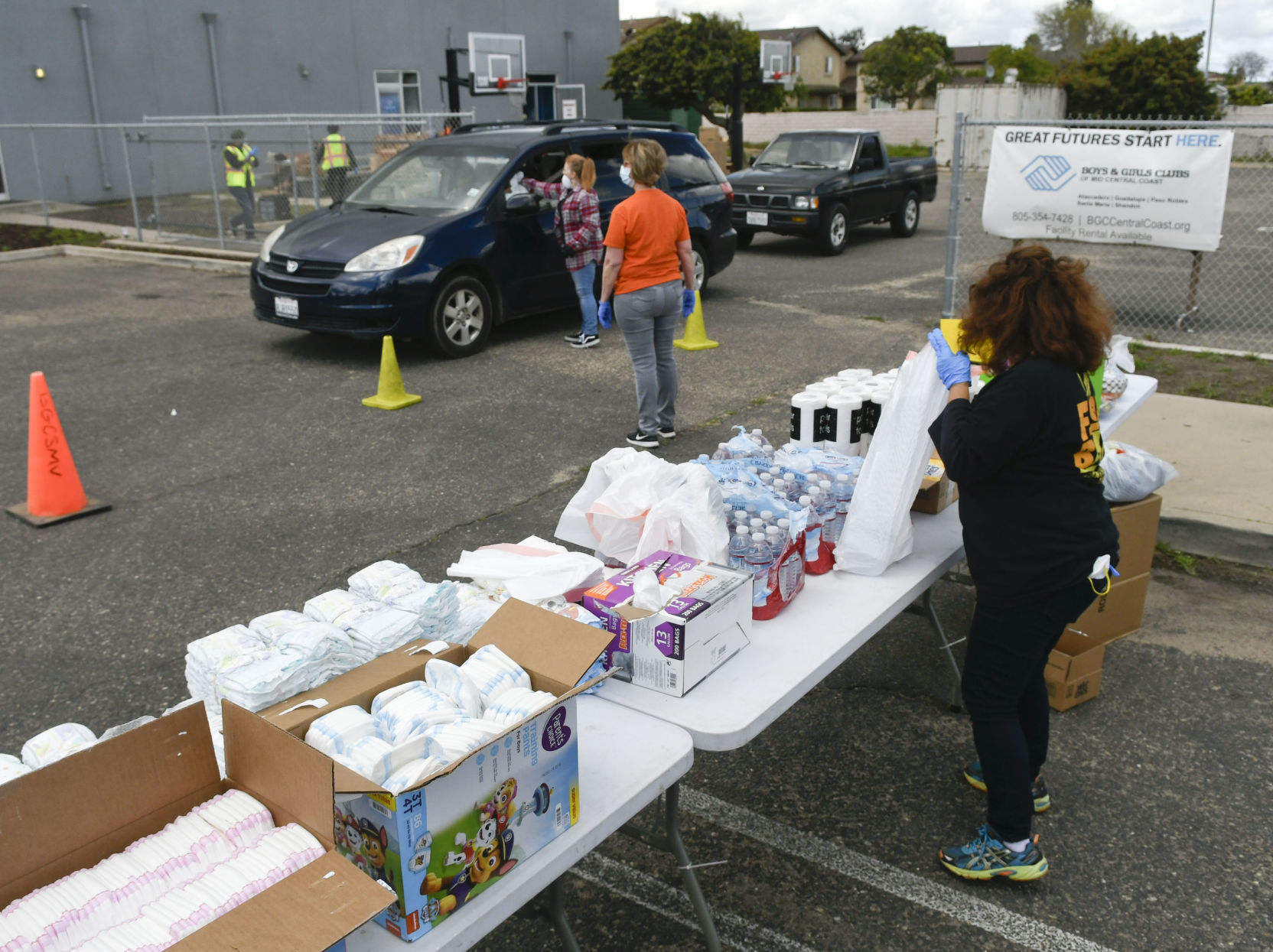 032520 Coronavirus Foodbank SM 11.jpg